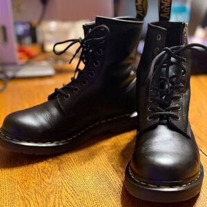 Women’s Dr. Martens Aprile Combat Boot Size 8